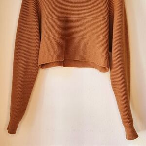 Rusty Brown|House of Harlow 1960 Crop Turtlneck Sweater| Size Medium